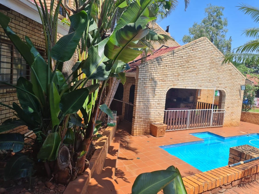 3 Bedroom Property for Sale in Safari Gardens North West